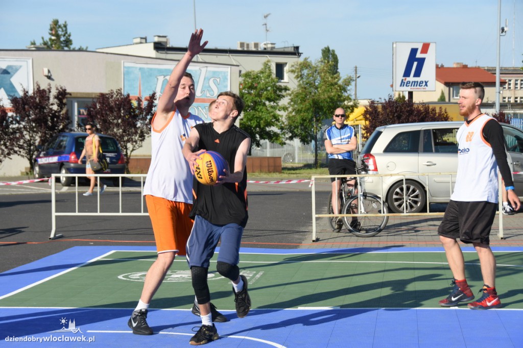  Turniej koszykówki 3x3 Basket Nocą