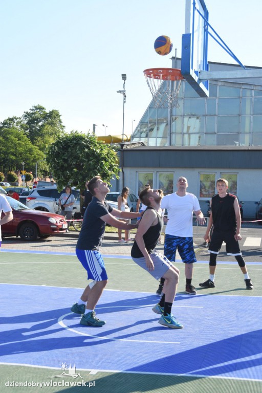  Turniej koszykówki 3x3 Basket Nocą