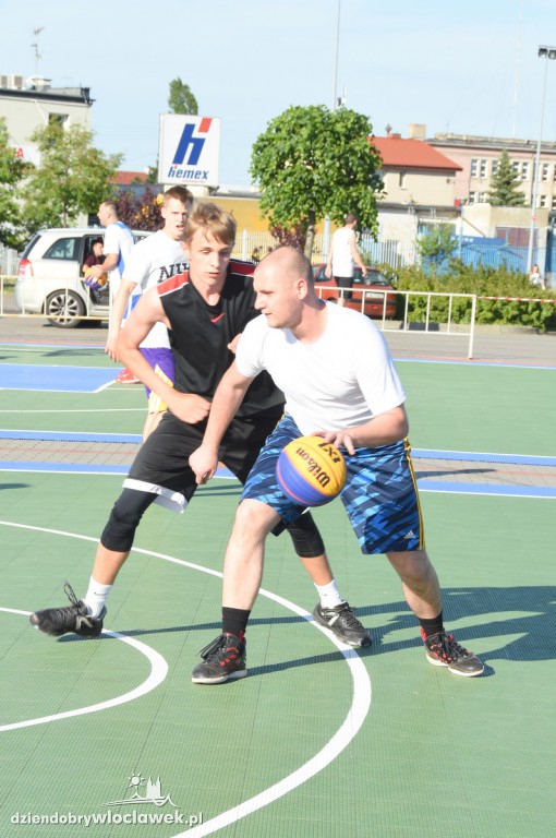  Turniej koszykówki 3x3 Basket Nocą