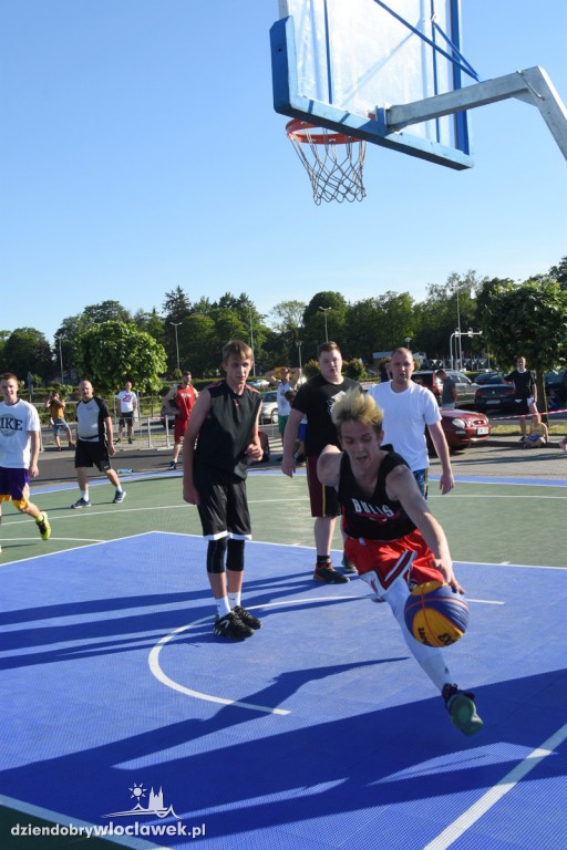  Turniej koszykówki 3x3 Basket Nocą