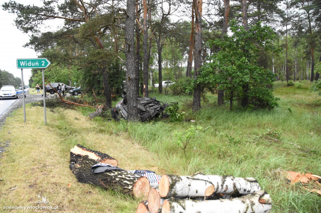 Wypadek na DK 91. Dwie osoby w szpitalu