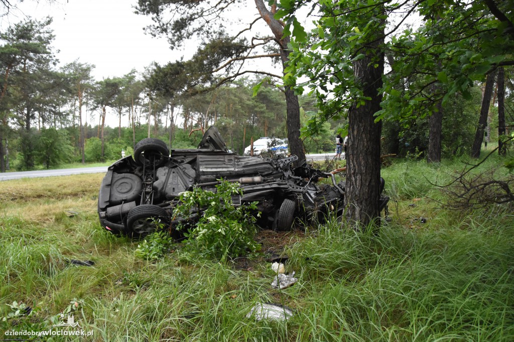 Wypadek na DK 91. Dwie osoby w szpitalu