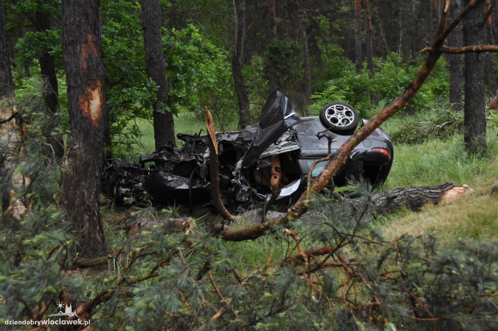 Wypadek na DK 91. Dwie osoby w szpitalu