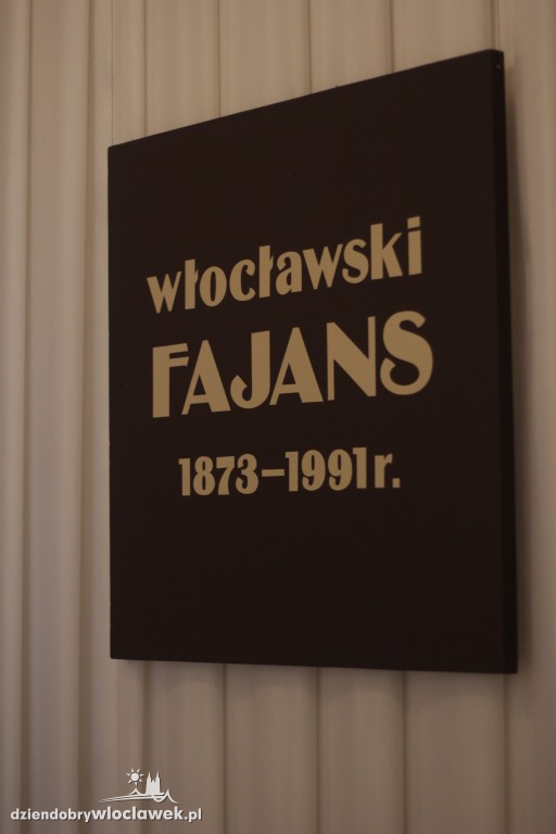 Niedziela z kustoszem - fajans