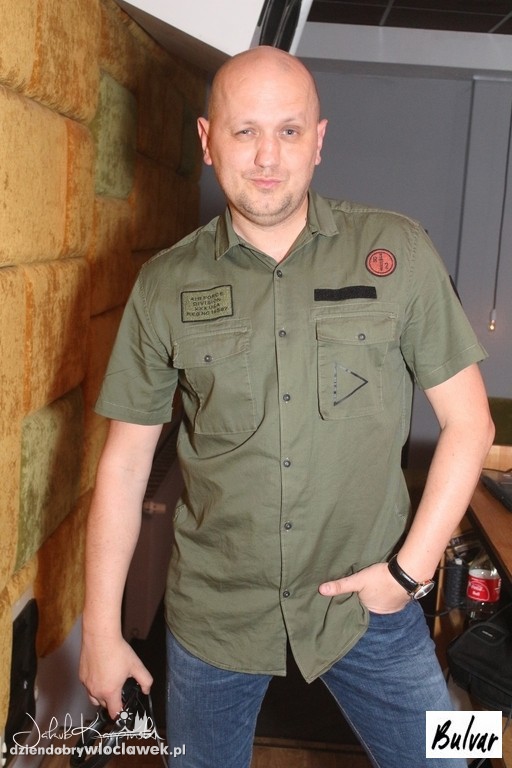 Gorąca noc w klubie Million