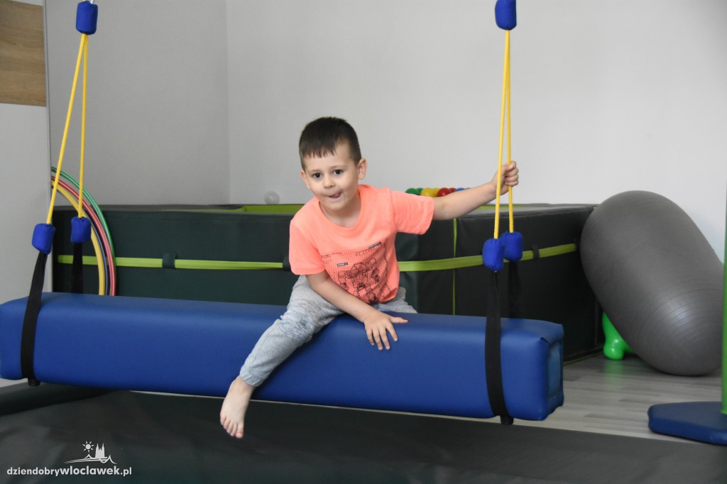 Synapsik uczy dzieci poznawać świat zmysłami