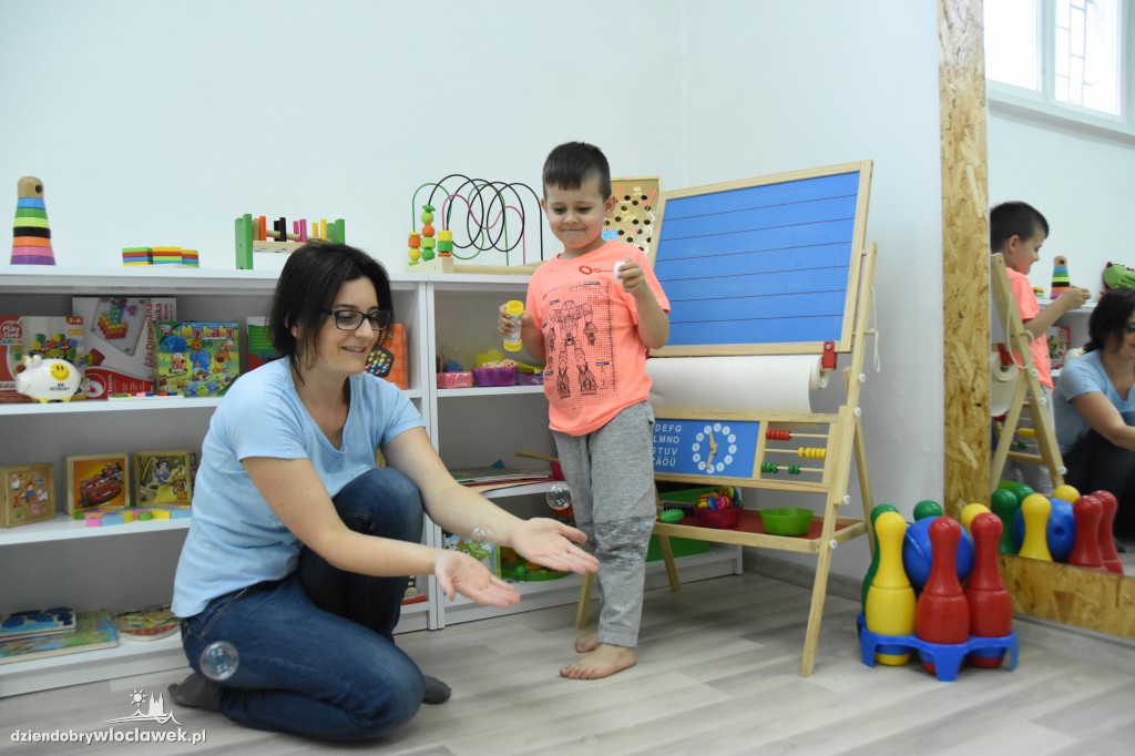 Synapsik uczy dzieci poznawać świat zmysłami