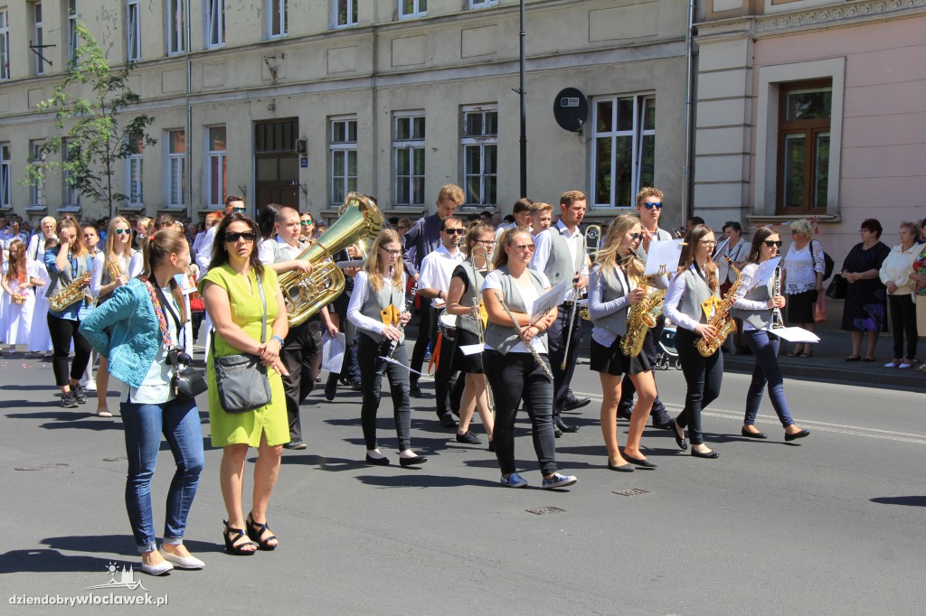  Procesja eucharystyczna ulicami miasta