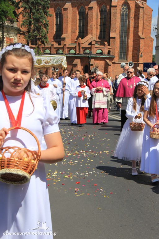  Procesja eucharystyczna ulicami miasta