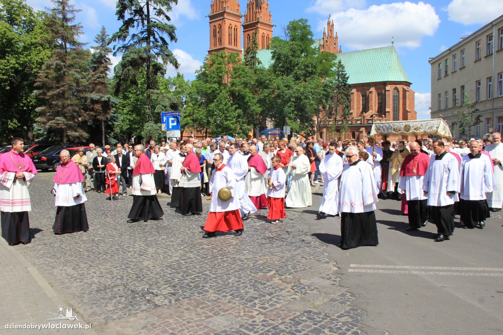  Procesja eucharystyczna ulicami miasta