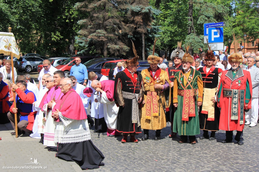 Procesja eucharystyczna ulicami miasta