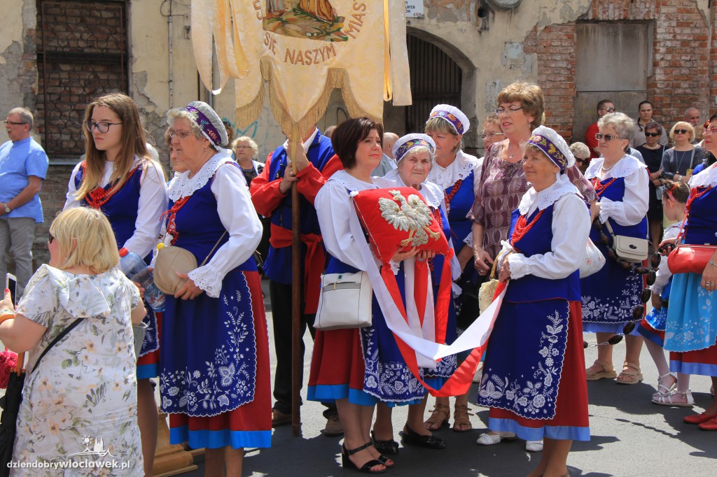  Procesja eucharystyczna ulicami miasta