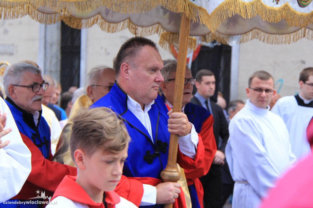  Procesja eucharystyczna ulicami miasta