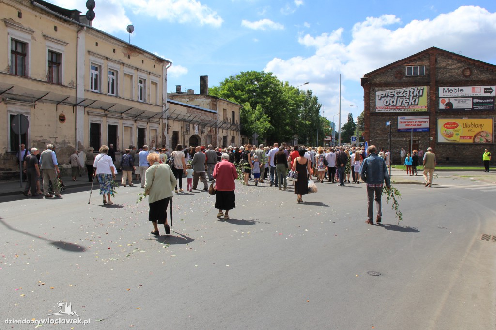  Procesja eucharystyczna ulicami miasta
