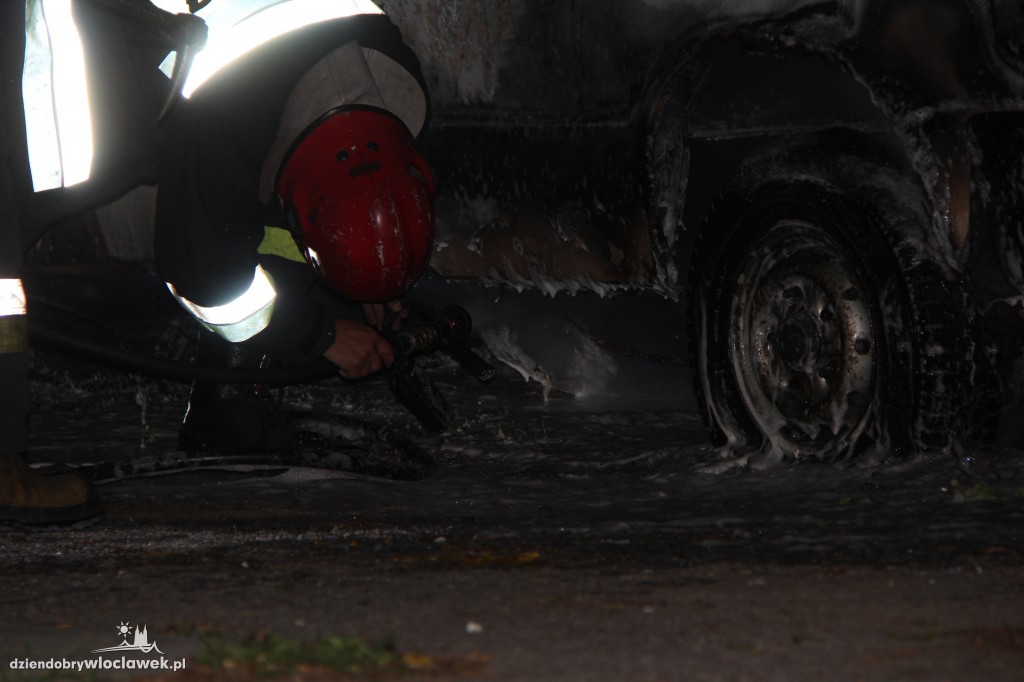 Pożar dostawczaka przy Chopina