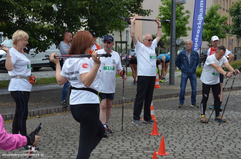 Marsz Malucha i bieg nordic walking