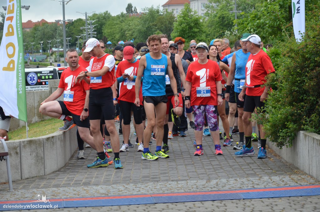 Marsz Malucha i bieg nordic walking