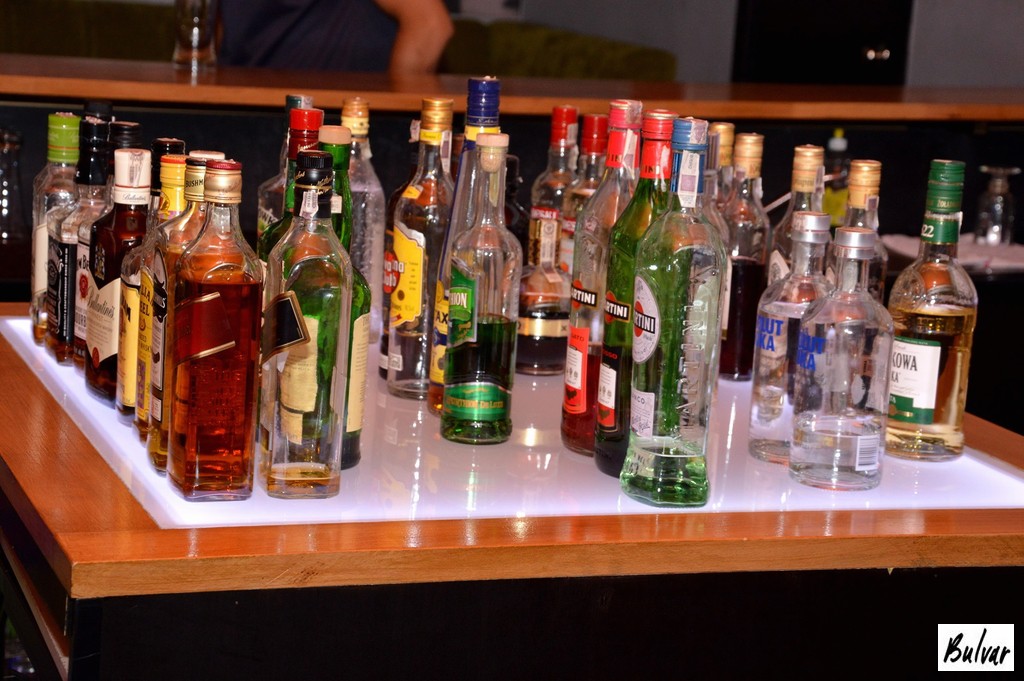 Sobota, 17.06: Bulvar w klubie Million