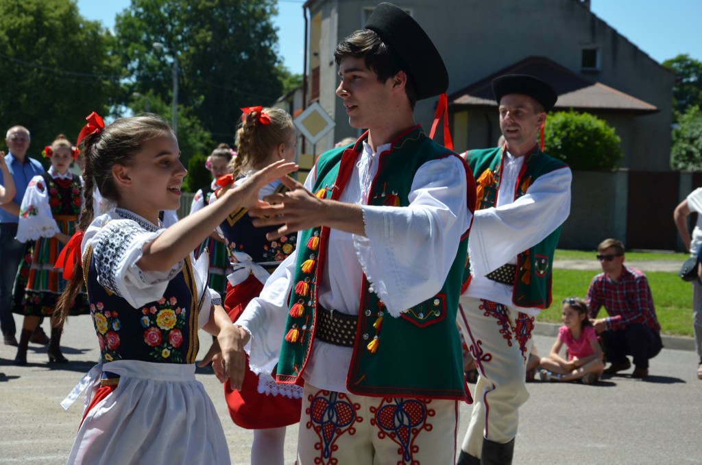 Festiwalu Zespołów Pieśni i Tańca