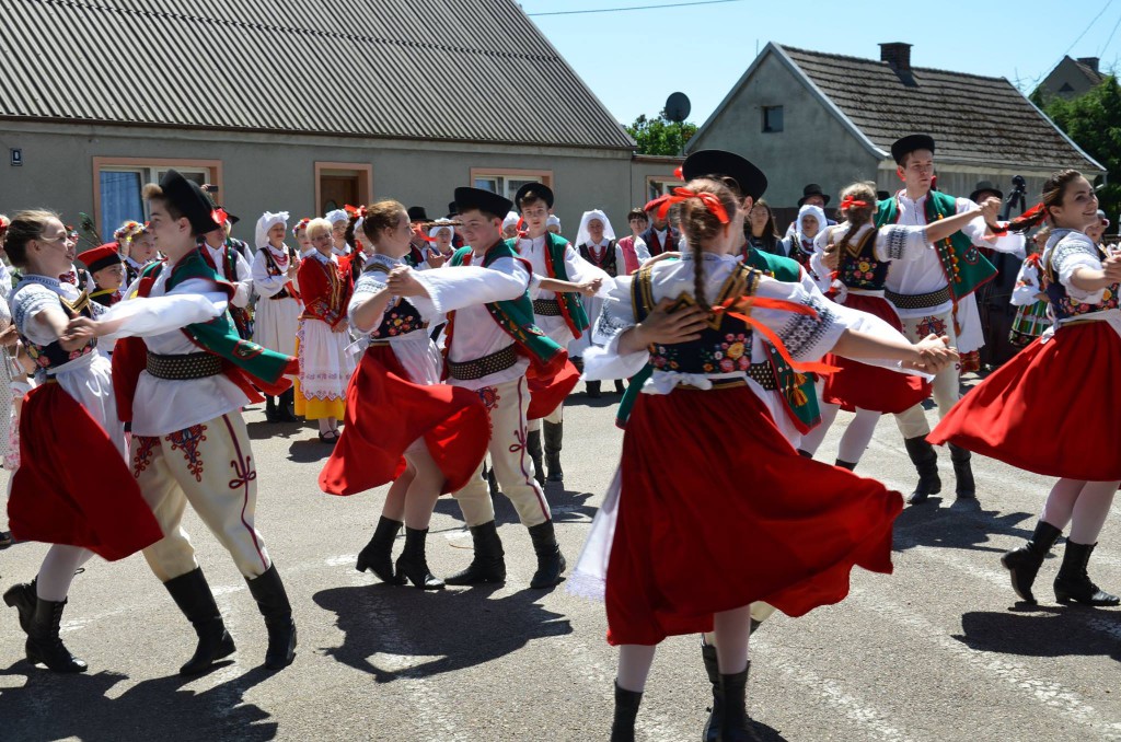 Festiwalu Zespołów Pieśni i Tańca
