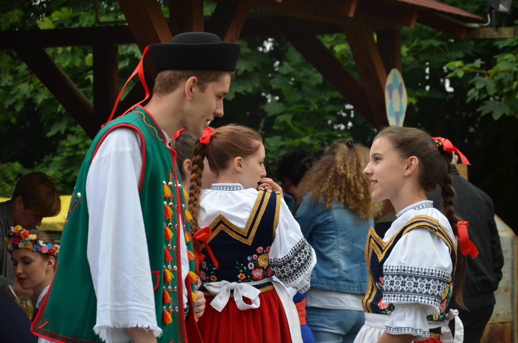 Festiwalu Zespołów Pieśni i Tańca