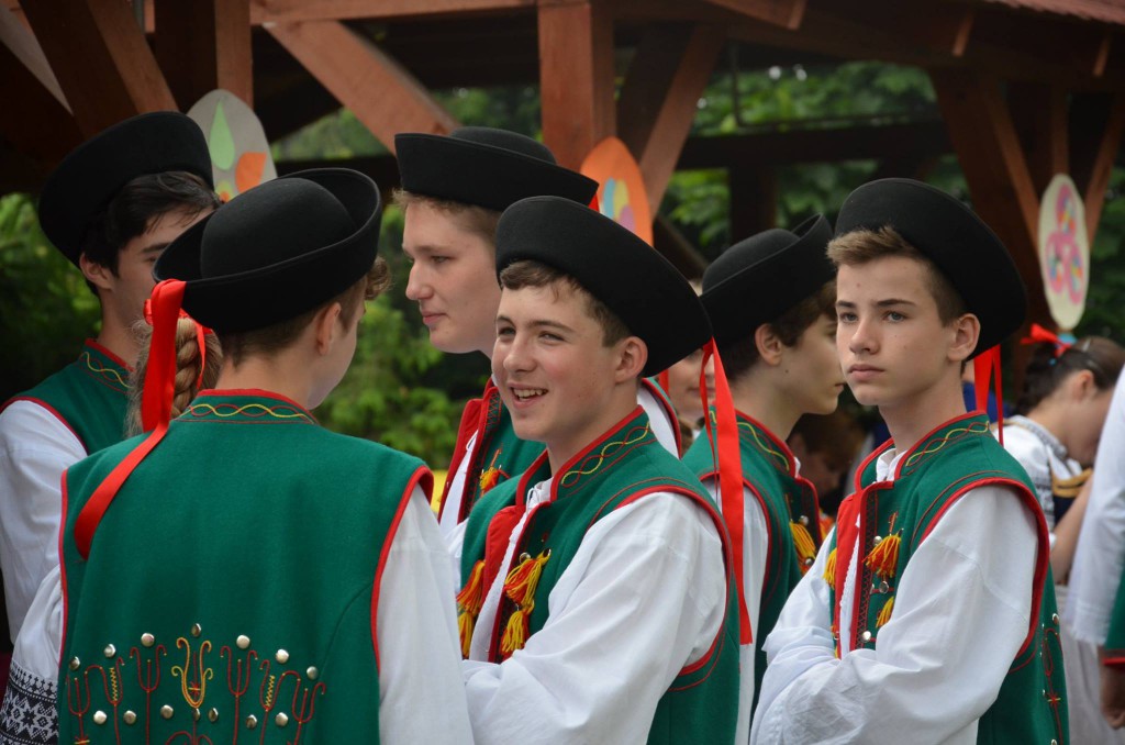 Festiwalu Zespołów Pieśni i Tańca