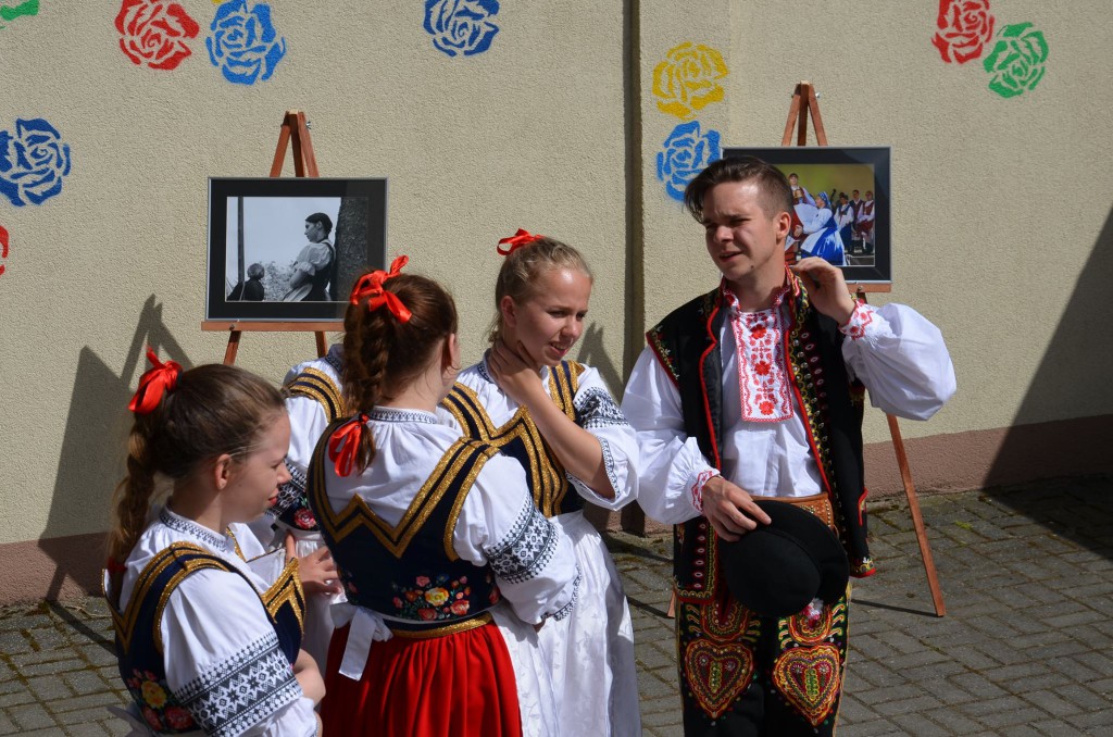 Festiwalu Zespołów Pieśni i Tańca