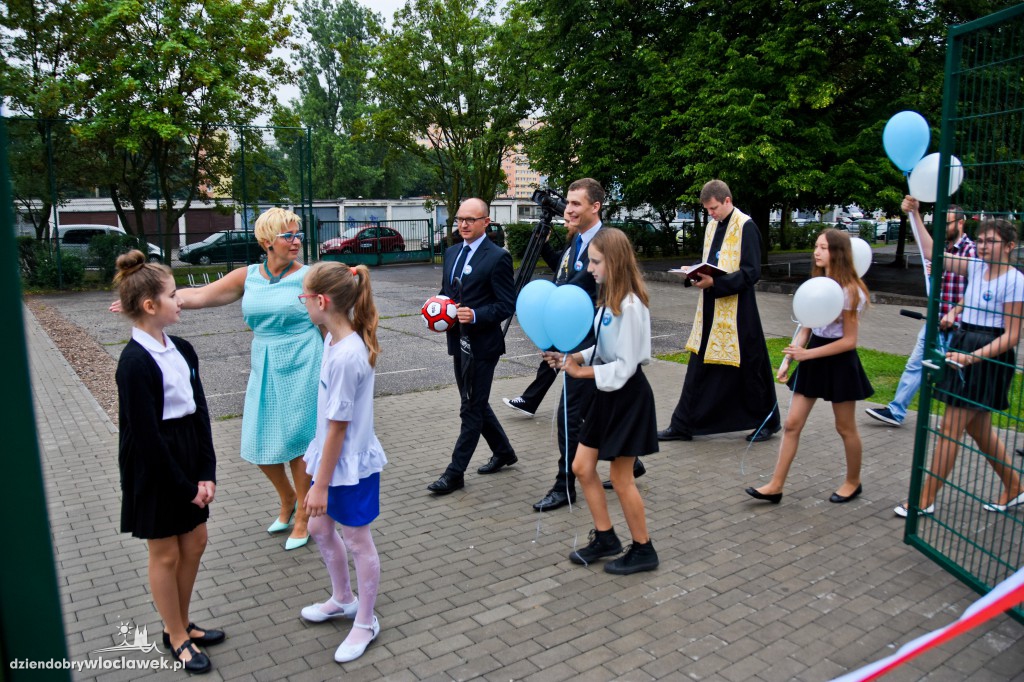 Otwarcie boiska szkolnego przy SP 18