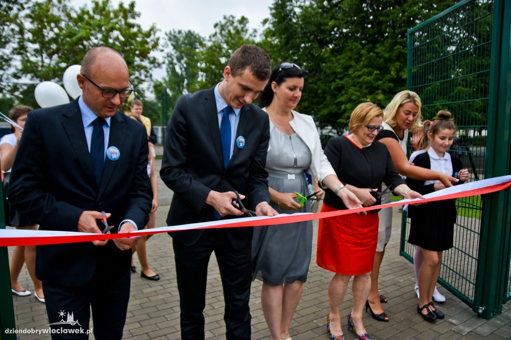 Otwarcie boiska szkolnego przy SP 18
