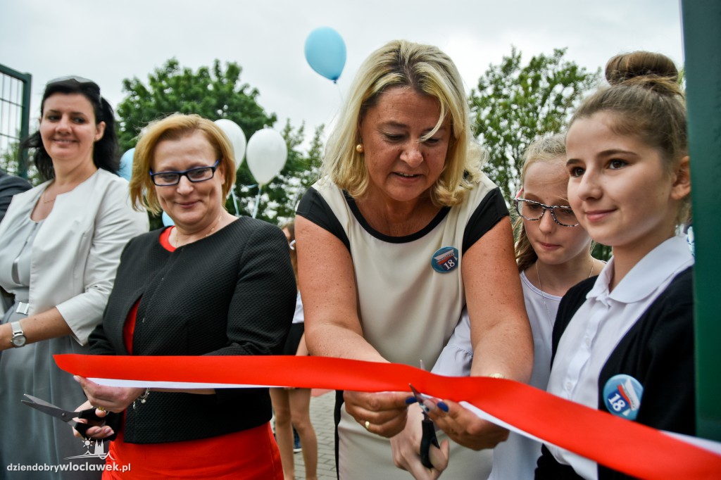 Otwarcie boiska szkolnego przy SP 18