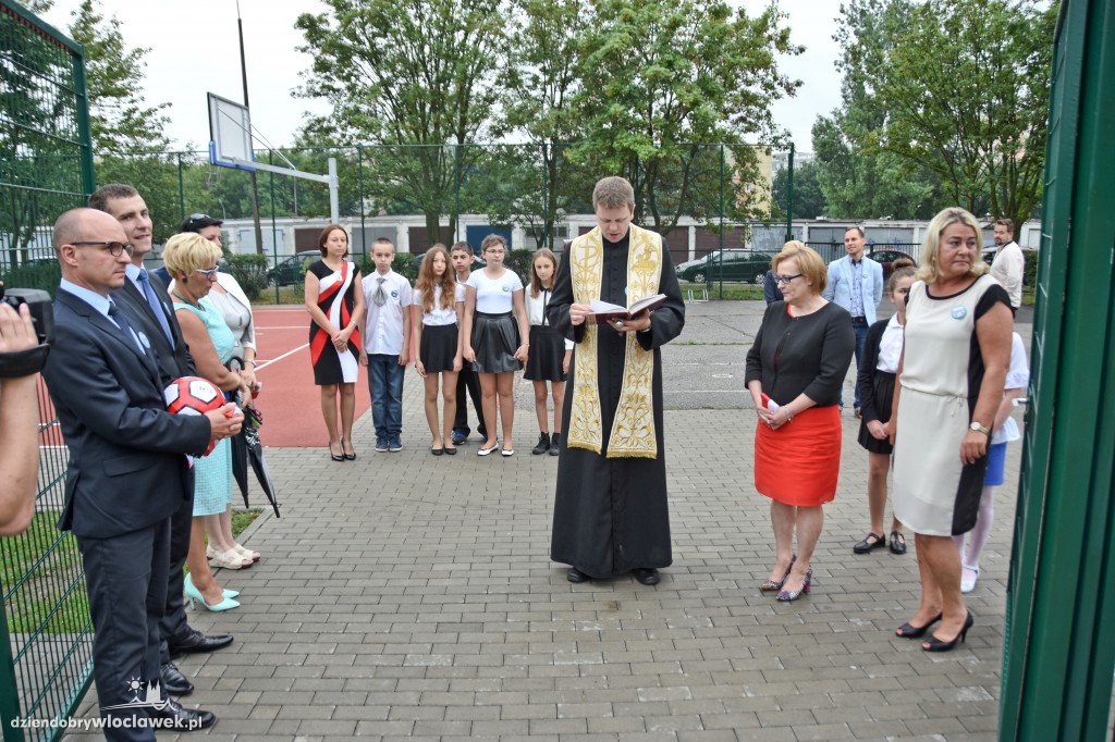Otwarcie boiska szkolnego przy SP 18