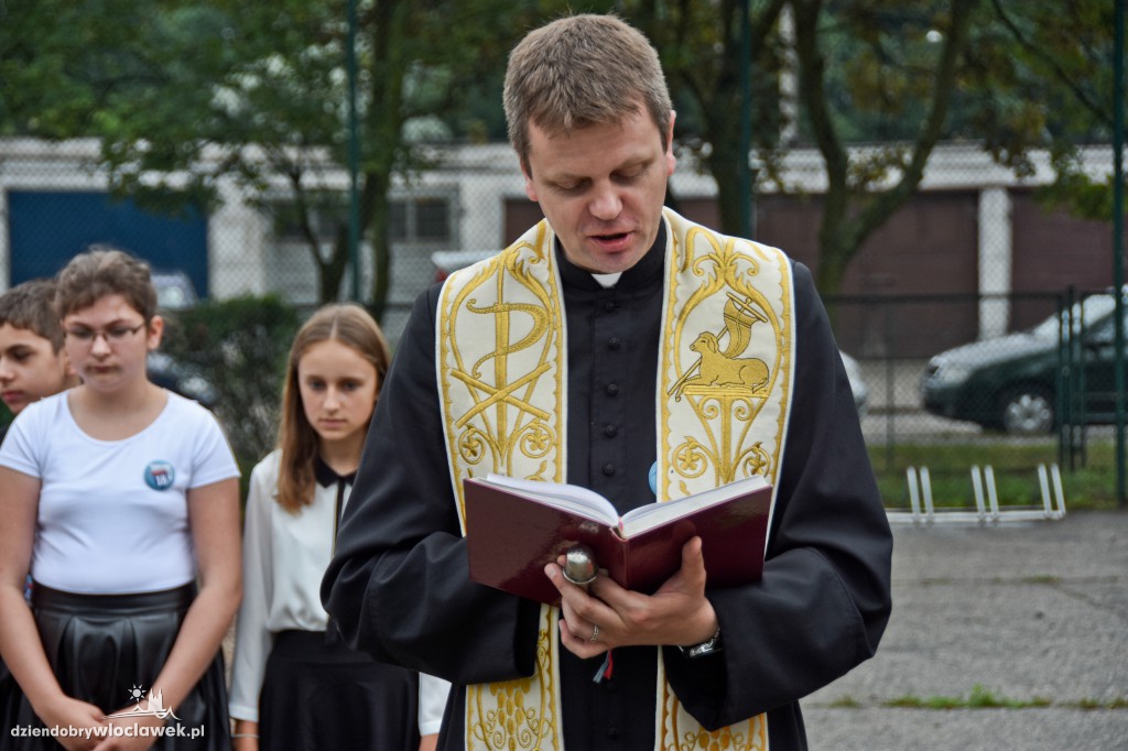Otwarcie boiska szkolnego przy SP 18
