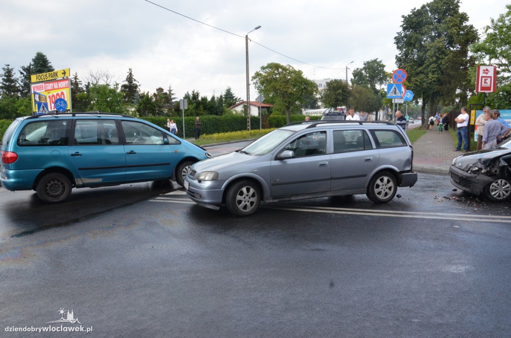 Kolizja 3 aut na Południu