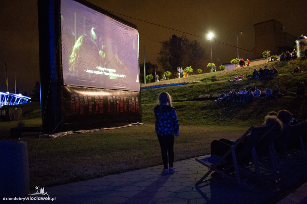  Kino plenerowe na Przystani