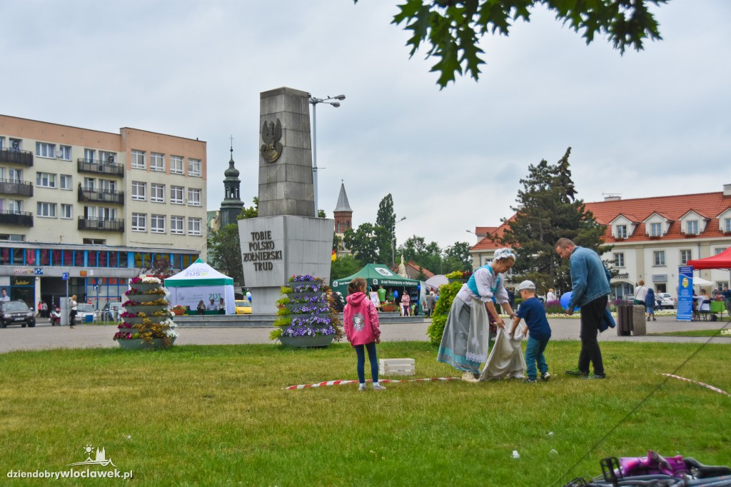 Włocławski Jarmark na ulicy 3 Maja