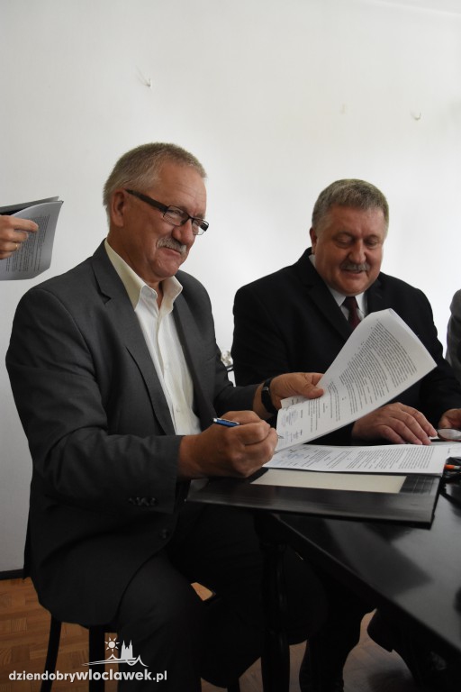 Trzy budynki szpitala będą przebudowane