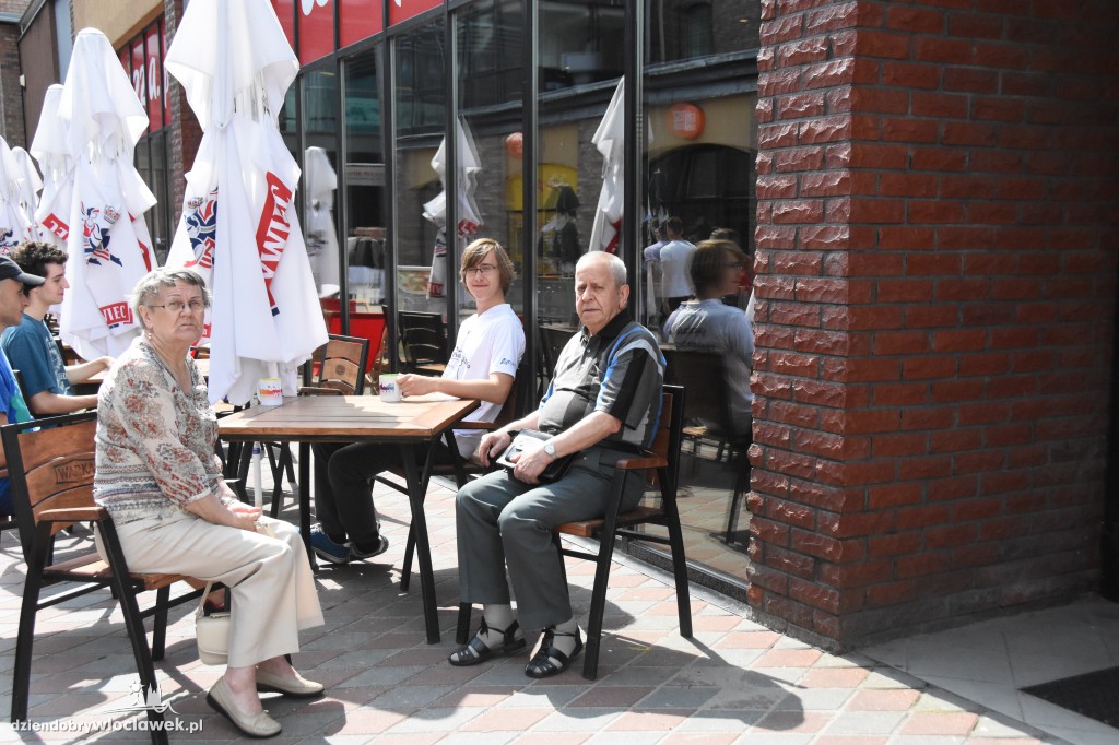 Jadą dookoła Polski Fiatem 126 p