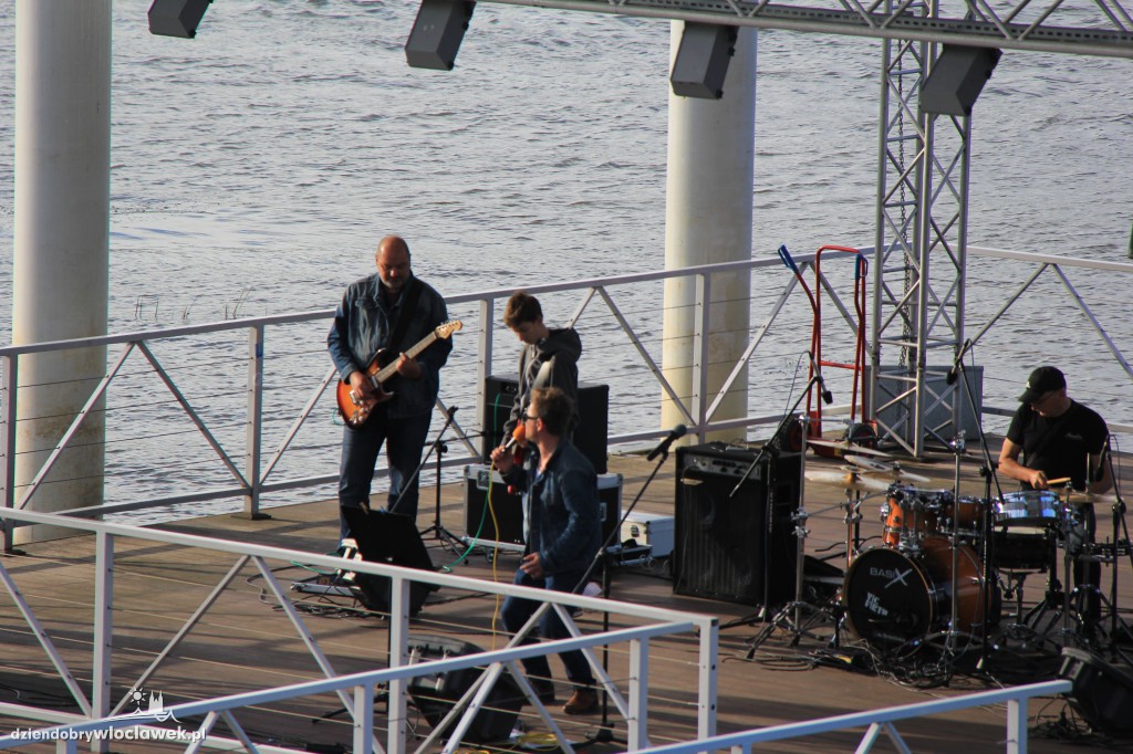 Covery Rockowe na scenie