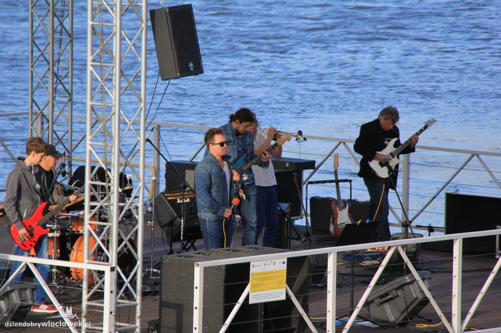 Covery Rockowe na scenie