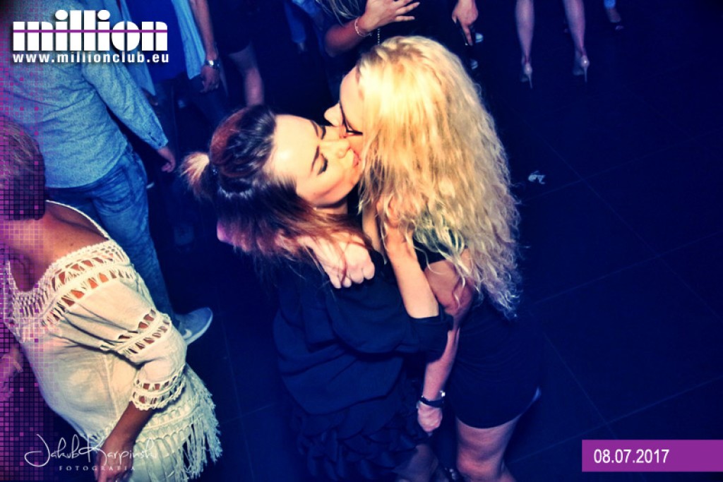 Sobotnia noc w klubie Million przy Ogniowej