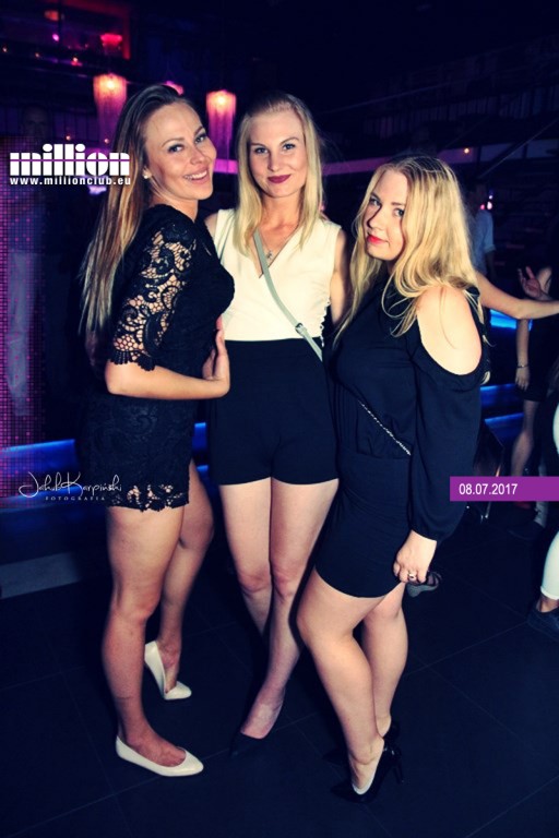 Sobotnia noc w klubie Million przy Ogniowej