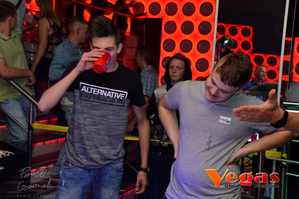 Vegas: Wielka Domówka i  Beer Pong