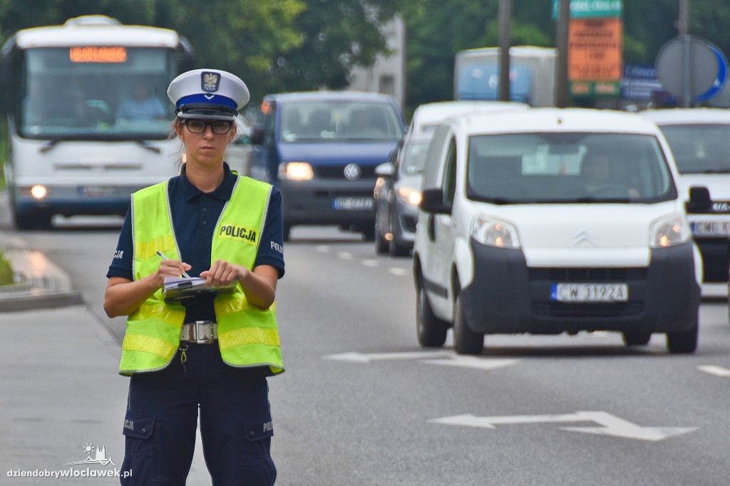 Auto ciężarowe wjechało w posesję