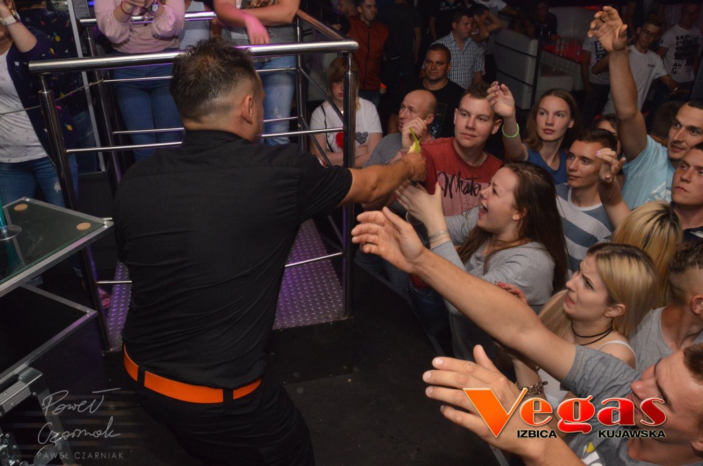 Vegas Izbica DJ Mavi i Barman Olo Show