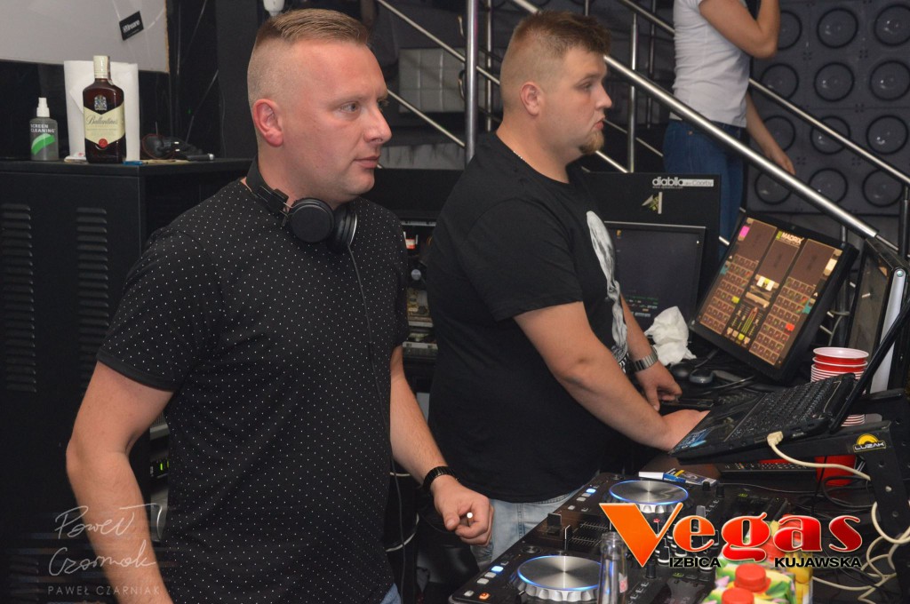 Vegas Izbica DJ Mavi i Barman Olo Show
