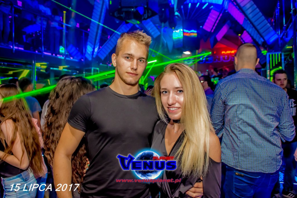 Sobotnia noc w klubie Venus Koneck