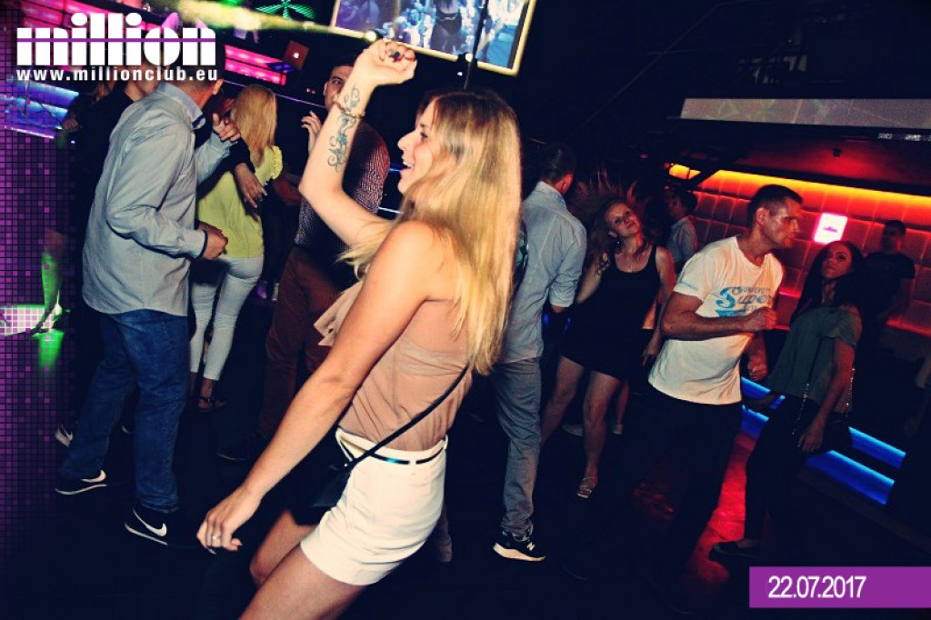 Sobotnia noc w klubie Million przy Ogniowej