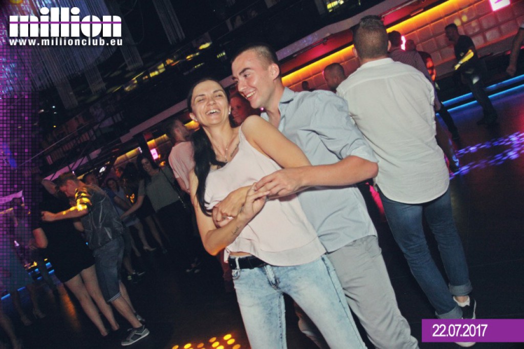 Sobotnia noc w klubie Million przy Ogniowej