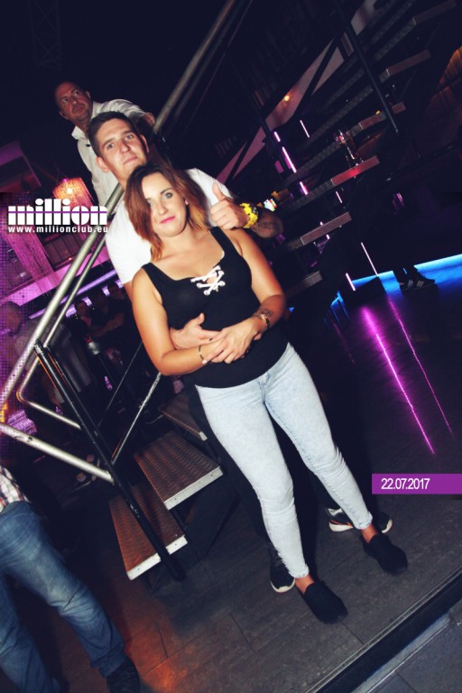 Sobotnia noc w klubie Million przy Ogniowej