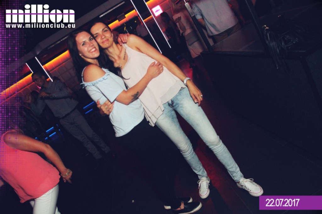 Sobotnia noc w klubie Million przy Ogniowej